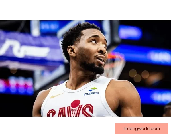 坎宁安气胸影响最佳阵容席位空缺五大球星迎来入选关键机会