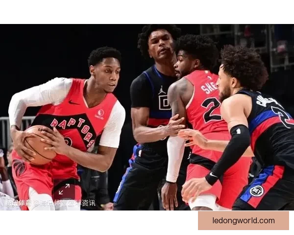 纳什见证太阳大胜猛龙止步五连败 布克25分巴恩斯高效9中8表现抢眼